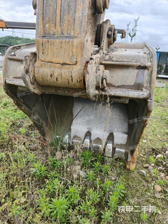 大臂整體?右側(工作和回轉裝置) 大臂整體?右側(工作和回轉裝置)