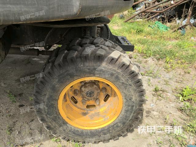 左侧履带整体 (行走机构) 左侧履带整体 (行走机构)