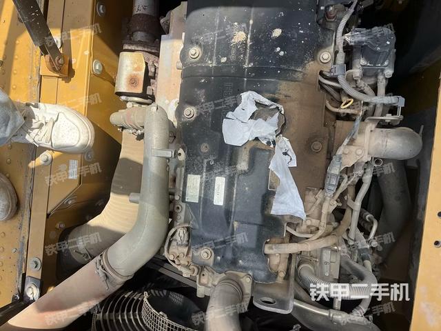 發(fā)動機(jī)整體俯視(整機(jī)外觀) 發(fā)動機(jī)整體俯視(整機(jī)外觀)