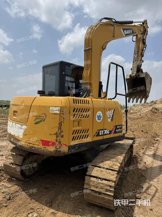 右后45(整机外观) 右后45(整机外观)