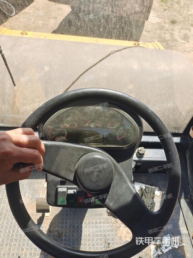 小时表(压路机驾驶室) 小时表(压路机驾驶室)