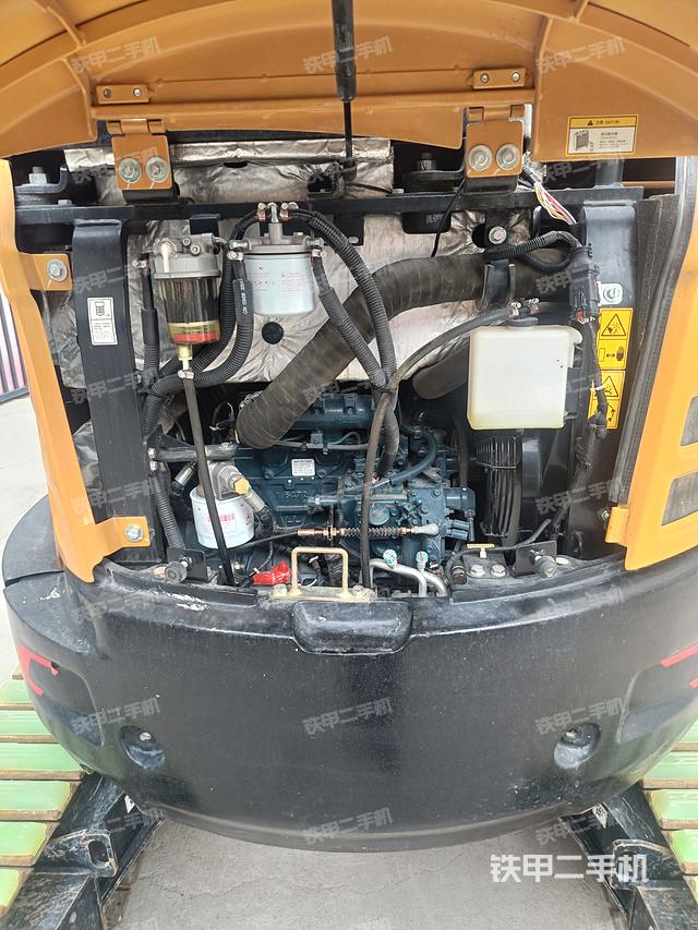 發(fā)動機(jī)整體俯視（整機(jī)外觀）