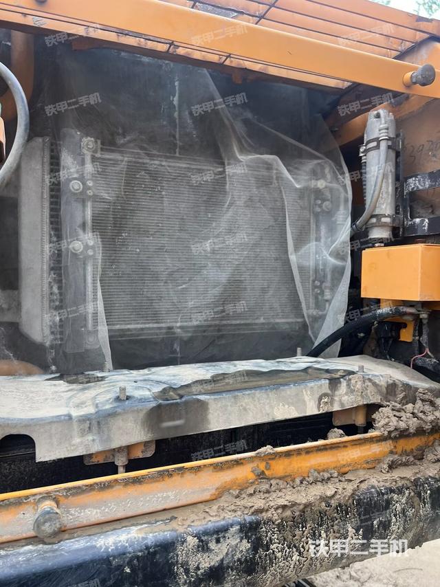 散热器正面(大件舱室) 散热器正面(大件舱室)