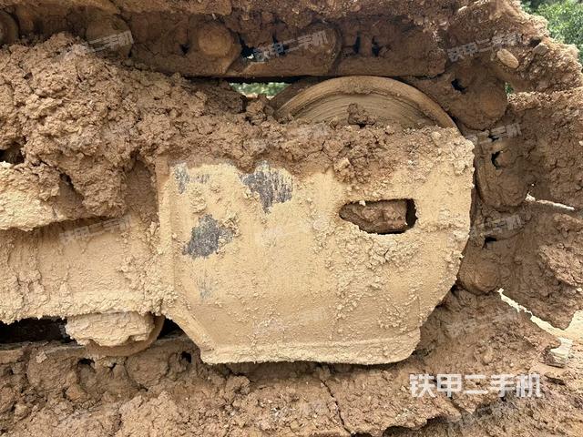 右側(cè)行走馬達(dá)蓋板(行走機(jī)構(gòu)) 右側(cè)行走馬達(dá)蓋板(行走機(jī)構(gòu))