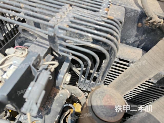 水箱+風(fēng)扇特寫(xiě)(上車(chē)部件) 水箱+風(fēng)扇特寫(xiě)(上車(chē)部件)