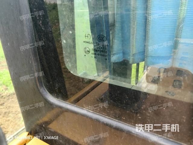 后窗玻璃角標(biāo)(駕駛室部分) 后窗玻璃角標(biāo)(駕駛室部分)