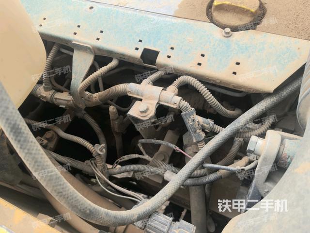 氣門室蓋螺絲特寫(上車部件) 氣門室蓋螺絲特寫(上車部件)