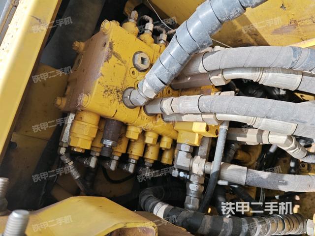 分配閥(上車(chē)部件) 分配閥(上車(chē)部件)