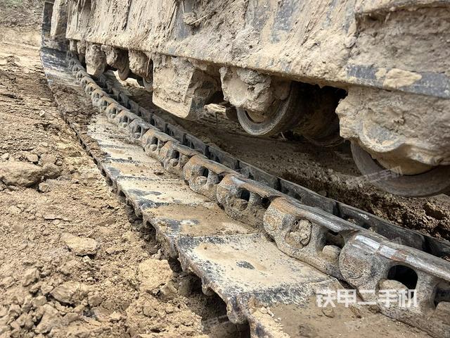 左驱动轮(行走机构) 左驱动轮(行走机构)