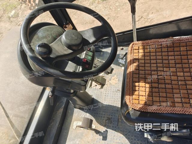 后玻璃角标(压路机驾驶室) 后玻璃角标(压路机驾驶室)