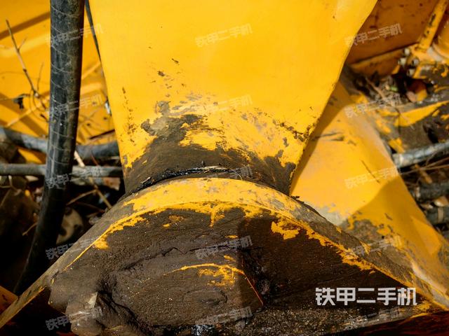 大臂根部?斜視(工作和回轉(zhuǎn)裝置) 大臂根部?斜視(工作和回轉(zhuǎn)裝置)