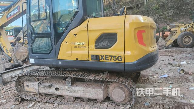 駕駛室頂部（整機(jī)外觀）