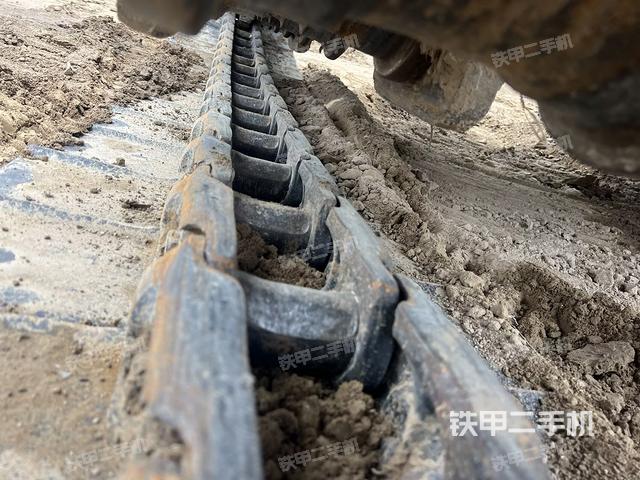 右驱动轮(行走机构) 右驱动轮(行走机构)