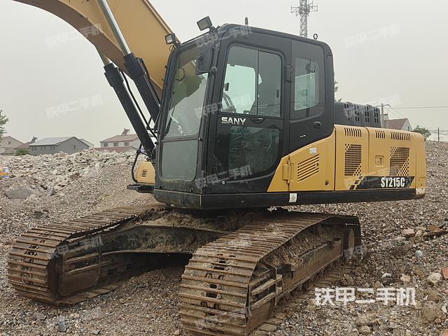 驾驶室整体(整机外观) 驾驶室整体(整机外观)