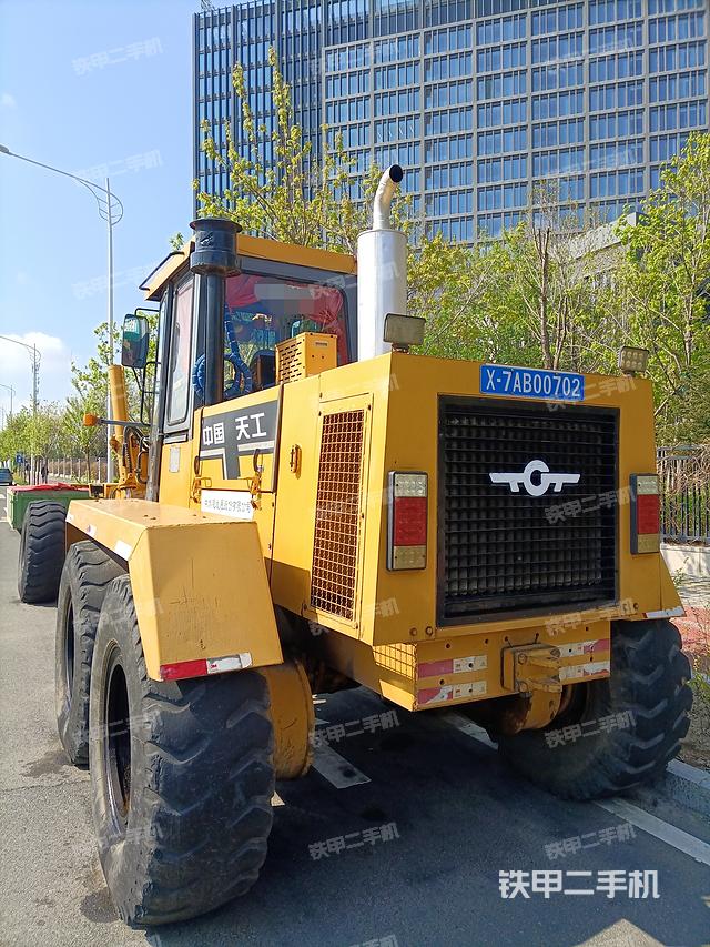 整機右側(cè)(設(shè)備外觀及核心部件) 整機右側(cè)(設(shè)備外觀及核心部件)