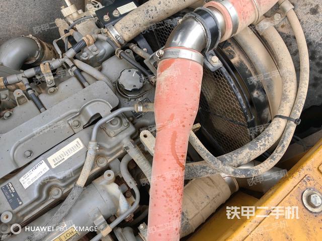 增壓器特寫(xiě)(上車(chē)部件) 增壓器特寫(xiě)(上車(chē)部件)