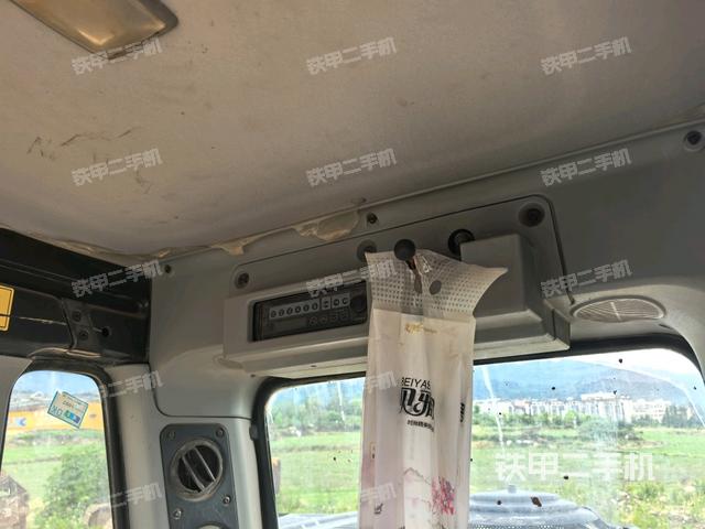 頂棚整體(駕駛室部分) 頂棚整體(駕駛室部分)