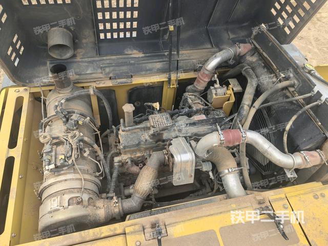 發(fā)動機室(上車部件) 發(fā)動機室(上車部件)