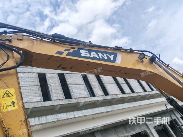 大臂整體?右側(cè)(工作和回轉(zhuǎn)裝置) 大臂整體?右側(cè)(工作和回轉(zhuǎn)裝置)