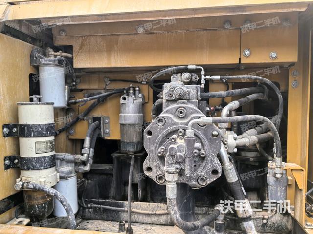 液压泵斜45 左(大件舱室) 液压泵斜45 左(大件舱室)