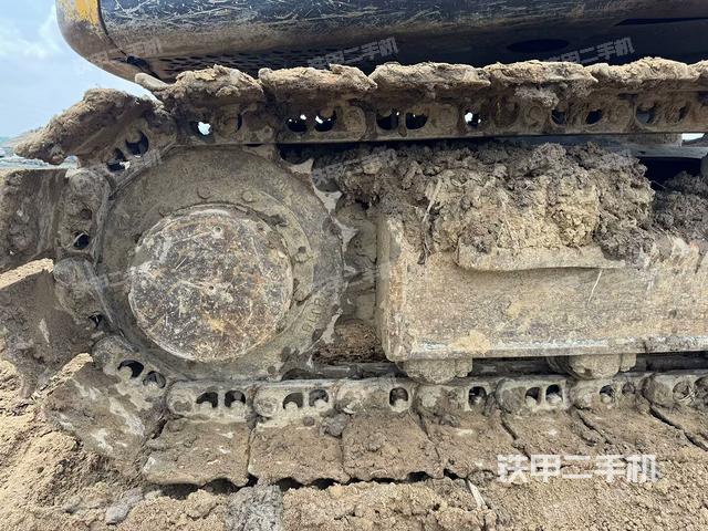 左驱动轮(行走机构) 左驱动轮(行走机构)