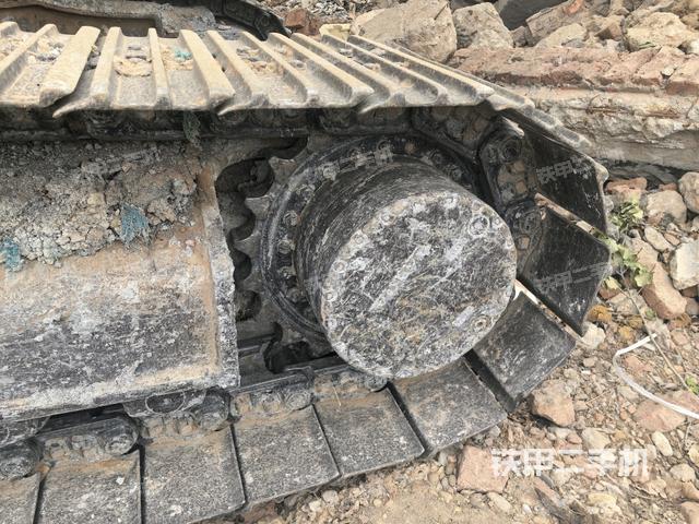 右導向輪(行走機構) 右導向輪(行走機構)