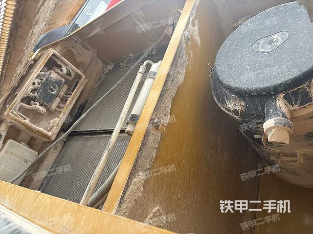液壓泵室(大件艙室) 液壓泵室(大件艙室)