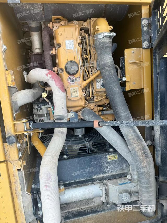 水箱+风扇特写(上车部件) 水箱+风扇特写(上车部件)