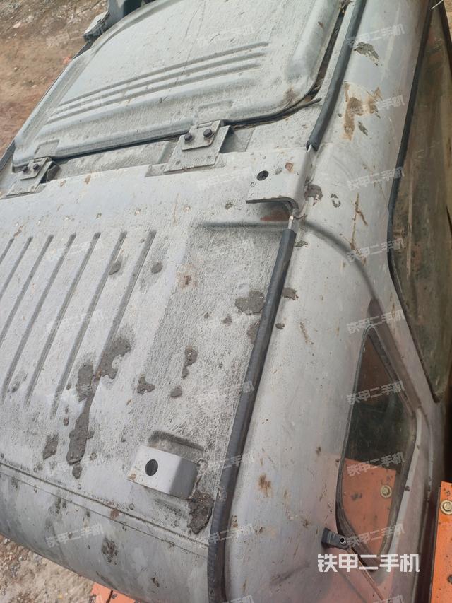 駕駛室頂部俯視(上車部件) 駕駛室頂部俯視(上車部件)