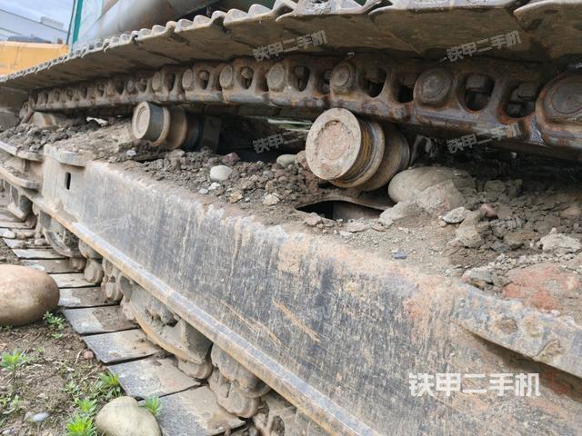 左導向輪(行走機構) 左導向輪(行走機構)