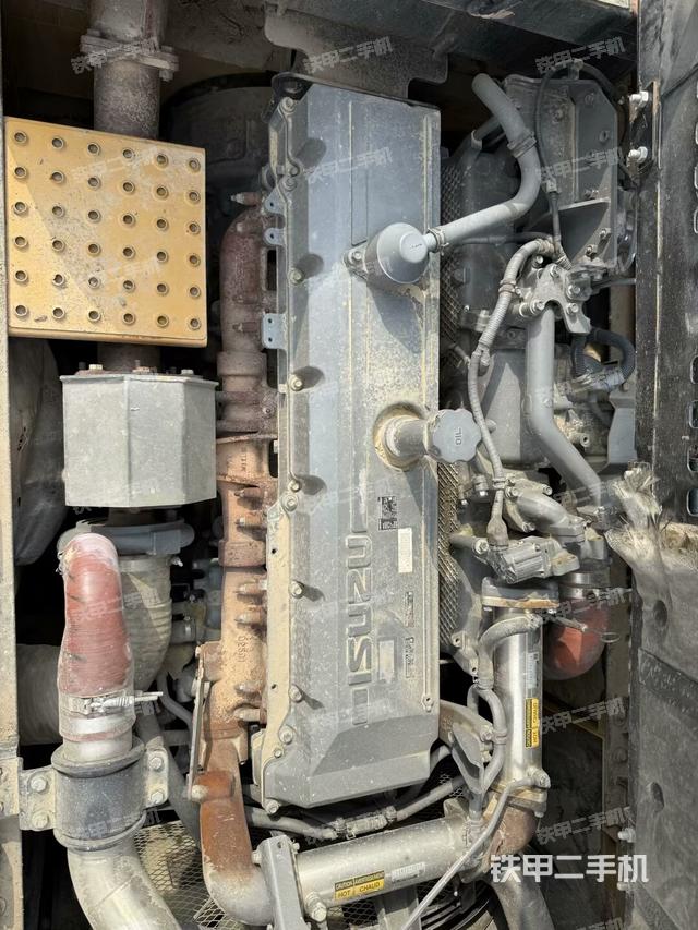 發(fā)動機(jī)整體俯視(整機(jī)外觀) 發(fā)動機(jī)整體俯視(整機(jī)外觀)