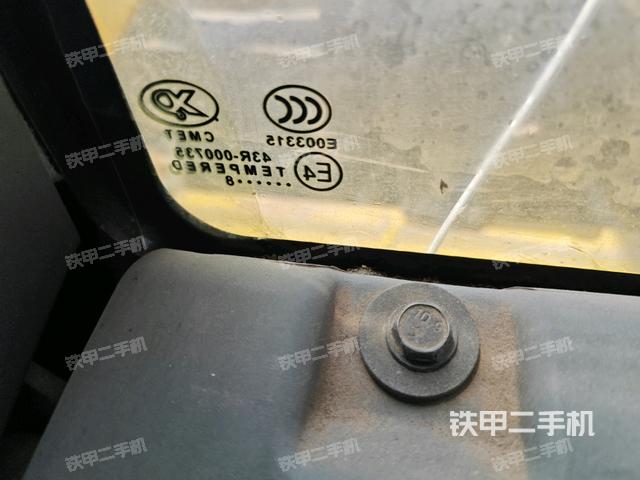后窗玻璃角標(biāo)(駕駛室部分) 后窗玻璃角標(biāo)(駕駛室部分)