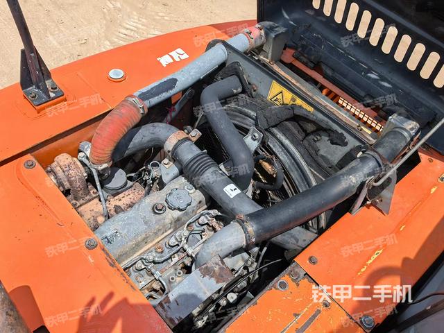 發(fā)動(dòng)機(jī)整體俯視(整機(jī)外觀) 發(fā)動(dòng)機(jī)整體俯視(整機(jī)外觀)