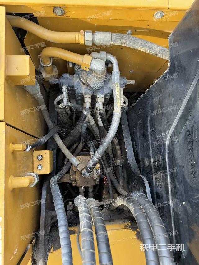 回转马达(上车部件) 回转马达(上车部件)