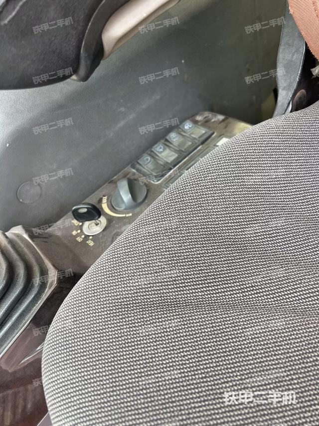 小时表(驾驶室部分) 小时表(驾驶室部分)