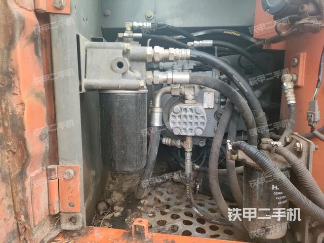 液壓泵室(大件艙室) 液壓泵室(大件艙室)