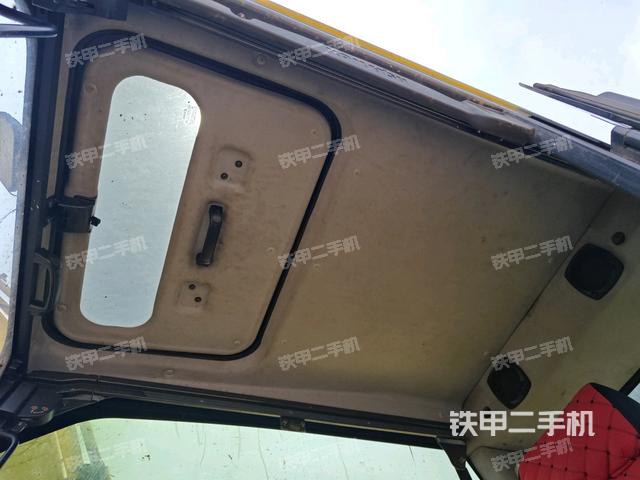 頂棚整體(駕駛室部分) 頂棚整體(駕駛室部分)