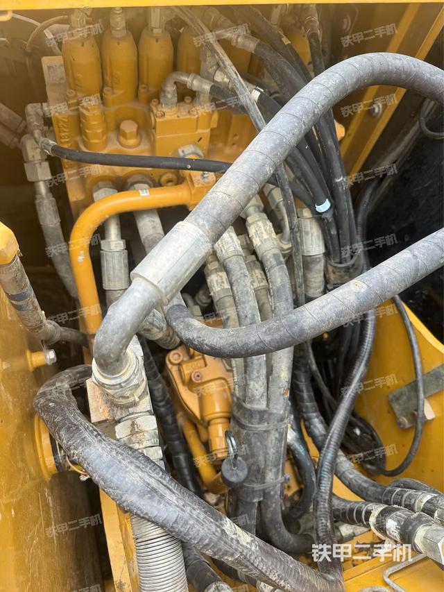 分配阀(上车部件) 分配阀(上车部件)