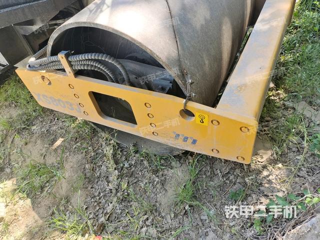 前車架正左側(cè)（壓路機(jī)前后車架）