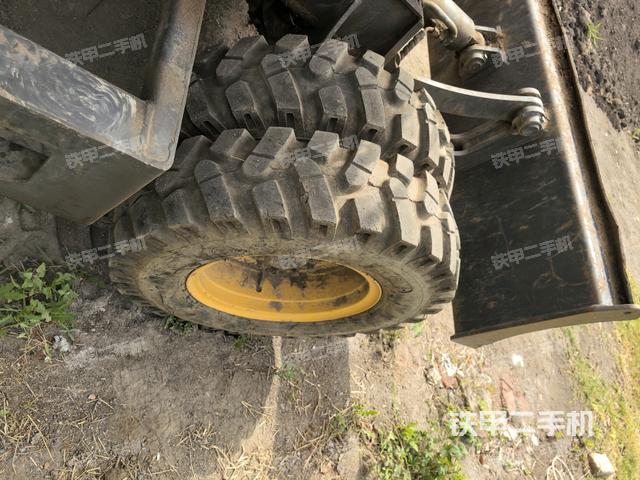 左驱动轮(行走机构) 左驱动轮(行走机构)