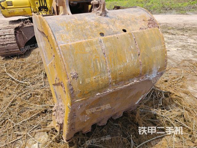 鏟斗45度(工作和回轉(zhuǎn)裝置) 鏟斗45度(工作和回轉(zhuǎn)裝置)