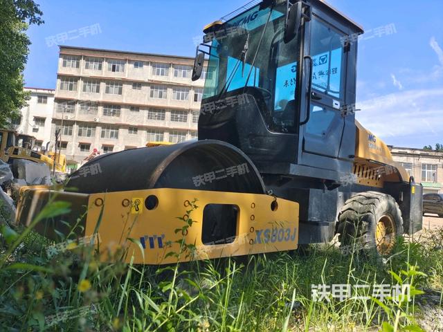 徐工XS800J壓路機(jī)