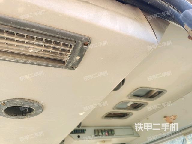 驾驶室外顶全景（压路机驾驶室）