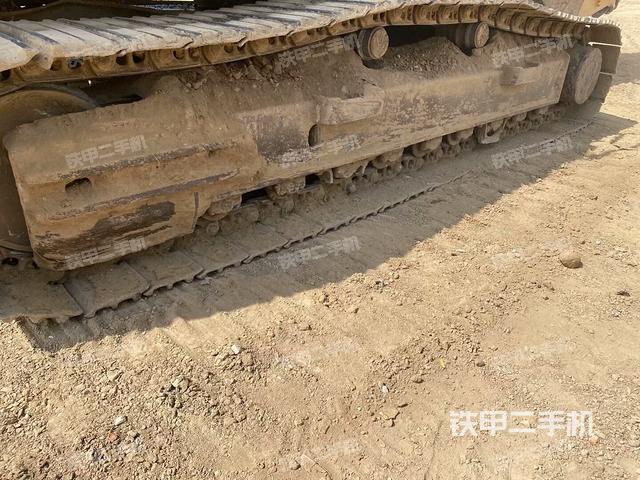 单侧履带整体（整机外观）