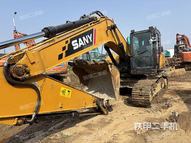 三一重工SY205C挖掘機(jī)