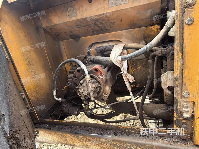 液壓泵室(大件艙室) 液壓泵室(大件艙室)