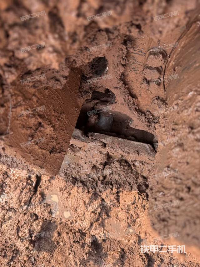 左導向輪(行走機構) 左導向輪(行走機構)