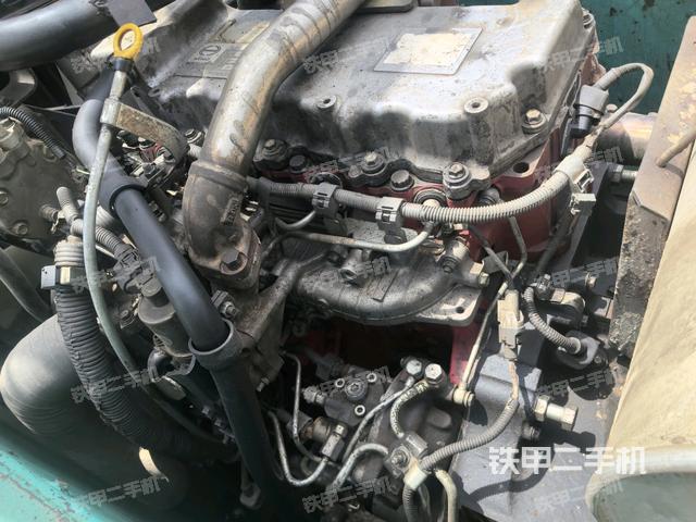 氣門室蓋螺絲特寫(上車部件) 氣門室蓋螺絲特寫(上車部件)