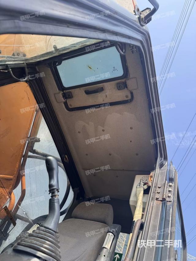 座椅后部(駕駛室部分) 座椅后部(駕駛室部分)