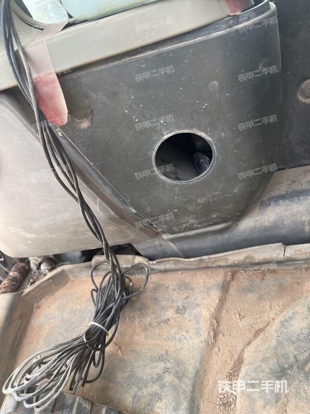 后窗玻璃角標(biāo)（駕駛室部分）